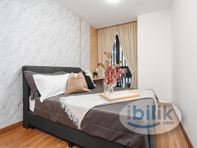 Exclusive Fully Furnished Room with private Bathroom, walking distance LRT