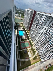 FOR RENT
PR1MA LAKEFRONT HOMES APARTMENT