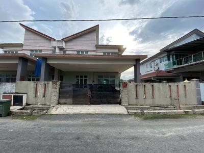 Jalan kampung Jawa double storey semi d house for rent