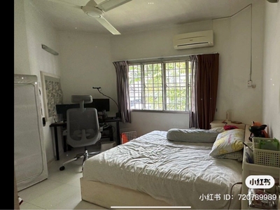 Master Room for Rent: Tiara Damansara