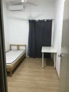 Medium Room for rent at Anyaman Residence TBS MRT LRT SG BESI