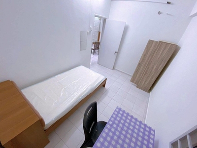 Medium Single Room - Wangsa Metroview Condominium