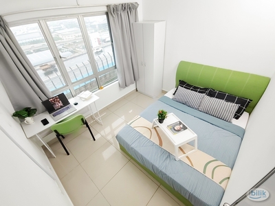 Middle Room for Rent at Casa Residenza, Kota Damansara