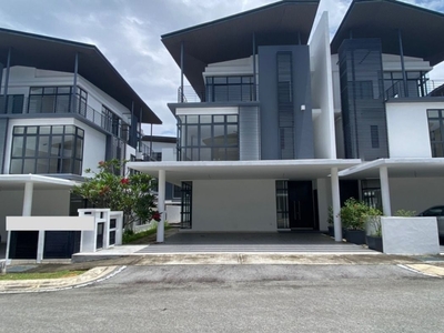 [WTS] Semi D House Augusta Presint 12 Putrajaya