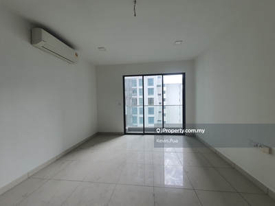 Corner unit Freehold Condo nearby TBS for Sale