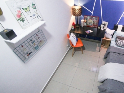 Fully Furnished Medium Queen bedroom at Pacific Place @ Ara Damansara