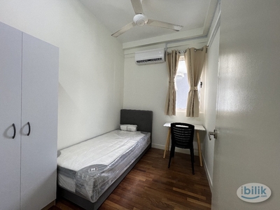 Fully-Furnished Single Room with AirCond & Window for Rent at Vina Residency