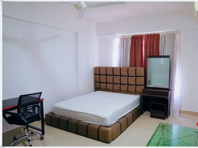 Large & Clean Master Bedroom at Jalan Ipoh, Kuala Lumpur