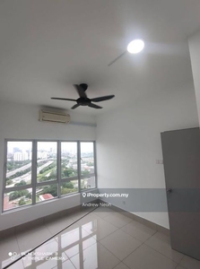 Large Unit , High Floor ,Offer Now Rm1.3k Only