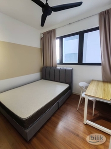Middle Room at M Vertica (Walking Distance to MRT & LRT Maluri)