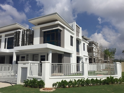 Monthly Installment Below 2000! ! 25x80 Double Storey Landed House, Lowest25%