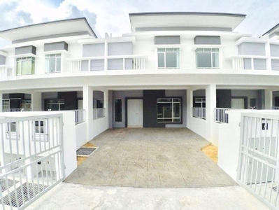 [Near MEX Highway Exit] Double Storey 28x80 Serdang, Rebate Up to 28% with 0%downpayment