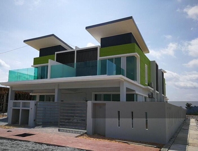 [Near MEX Highway Exit] Double Storey 28x80 Serdang, Rebate Up to 28% with 0%downpayment