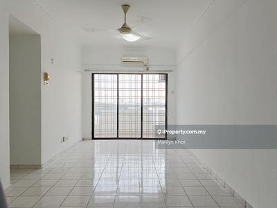 Ohmyhome Exclusive! Actual Unit Photos! Facing North! Motivated Seller