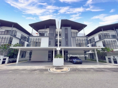 Semi D with Lift & Private Pool Augusta Residence Presint 12 Putrajaya
