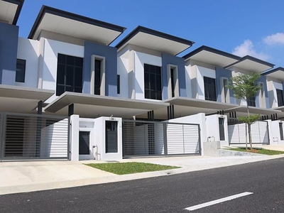 [Serious Buyer ONLY] 30x80 Freehold Double Storey House near Nilai