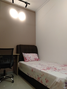 Single Room All Girls House at The Greens @ Subang West, Shah Alam