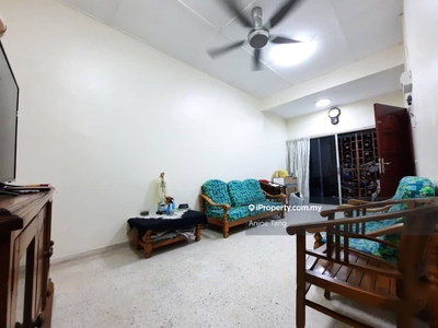 Sri Muda Move In Condition Intermediate House for sale