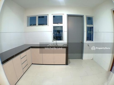 2 Storey House @ Bandar Rimbayu - Partly Furnished Unit (Kitchen Cabinet + Air Cond)