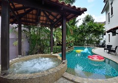 Luxury Villa at Batu Ferringhi (For Sale)