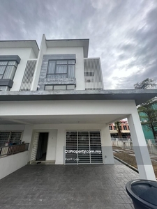 2.5 storey corner Bandar Bukit Raja Klang for sale