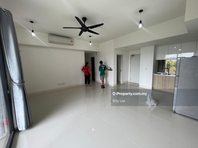 3 Rooms with 2 Bedroom For Sale. Available Now, Bukit Jelutong