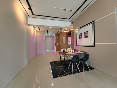Brand New Corner Unit Maple Residence Bandar Bestari Klang Fully Furnished Renovated