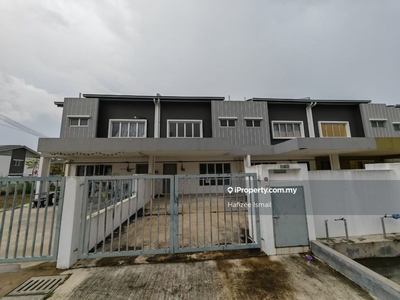 Facing Open Double Storey Terrace, Laman Haris, Puncak Alam