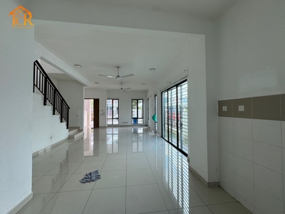 For Sale Setia Indah 12 Double Storey Terrece House, Endlot with 5FT Land, Shah Alam