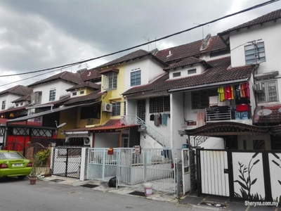 Lembah Maju Townhouse, Ampang Selangor For Sale !!