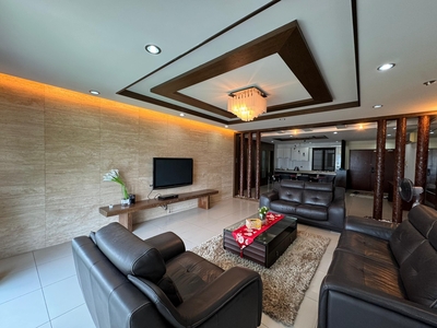Molek Pine Penthouse Luxurious Unit Rent