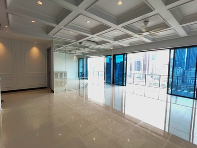 RENOVATED UNIT WITH STUNNING KLCC VIEW
