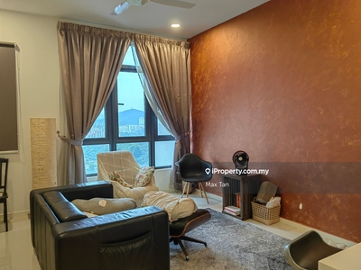 Semi Furnished Unit for Sell (Below Market Price)