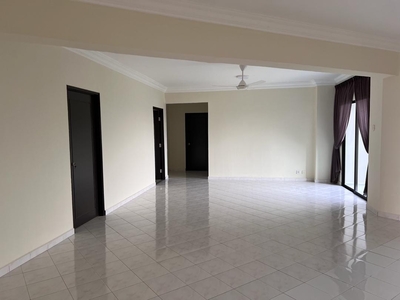 Seri Mutiara Apartment @Seri Alam 3+1rooms Middle Floor For Rent