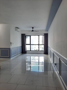 Three33 for sale, 515k only, near MRT, good location