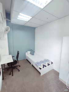 Aircon female Single room at glomac Centro commercial