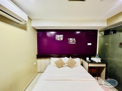 [City Top] Large Queen Room at Taman Cheras Easy Access to Taman Connaught / Taman Suntex