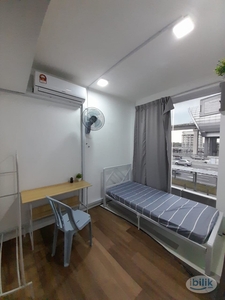 Female Unit❗ Room with Air-Condition in Jalan Kenari, BandarPuchong Jaya 3mins ♂️ to LRT Station