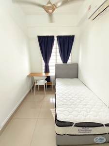 female unit Single Room at Kota Damansara, Petaling Jaya