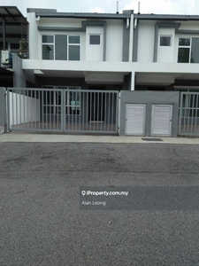Freehold hillpark 3 kajang 2 gated guarted 2 storey terraced house