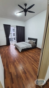 Master Room with Private attached bathroom for rent at Majestic Rawang