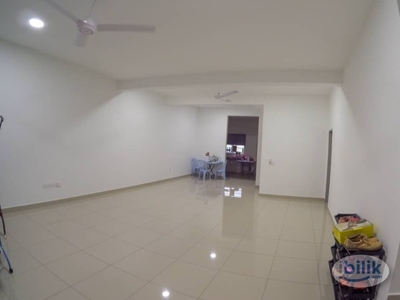 Medium Room with private bathroom at Seremban 2 for rent