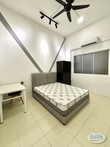 PV12 @ Setapak High Ceiling Medium Bedroom for Rent, only Rm700