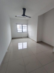 Shah Alam Alam Sanjung (PARTLY FURNISHED+LOW RENT+HOT AREA+WELL KEPT)