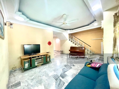 Usj17 2sty Fully Extended House for Rent ! Walk dist.to LRT & School !