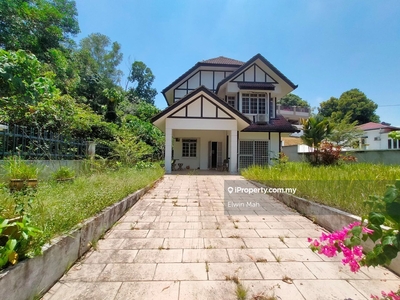 Well Kept - 2 Storey Bungalow With Plaster Ceiling, Gates & Guard