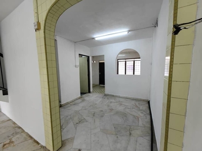 Bercham, Ipoh, Perak, Double Storey House For Rent, Strategic Location, facing south, basic house, With Balcony, Good Condition.