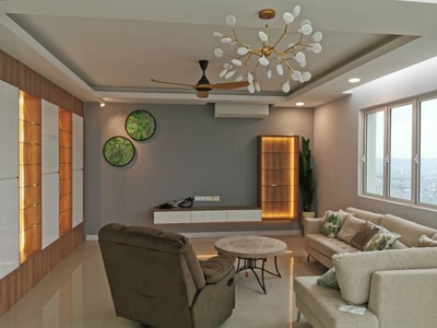 Fully Furnished w ID Designed Penthouse at Le Yuan Residence for Rent