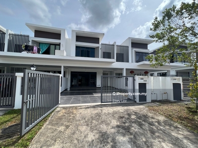 The Woodlands Double Storey Partial furnished Freehold for Sale