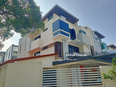 3 Storey Freehold Semi-D House